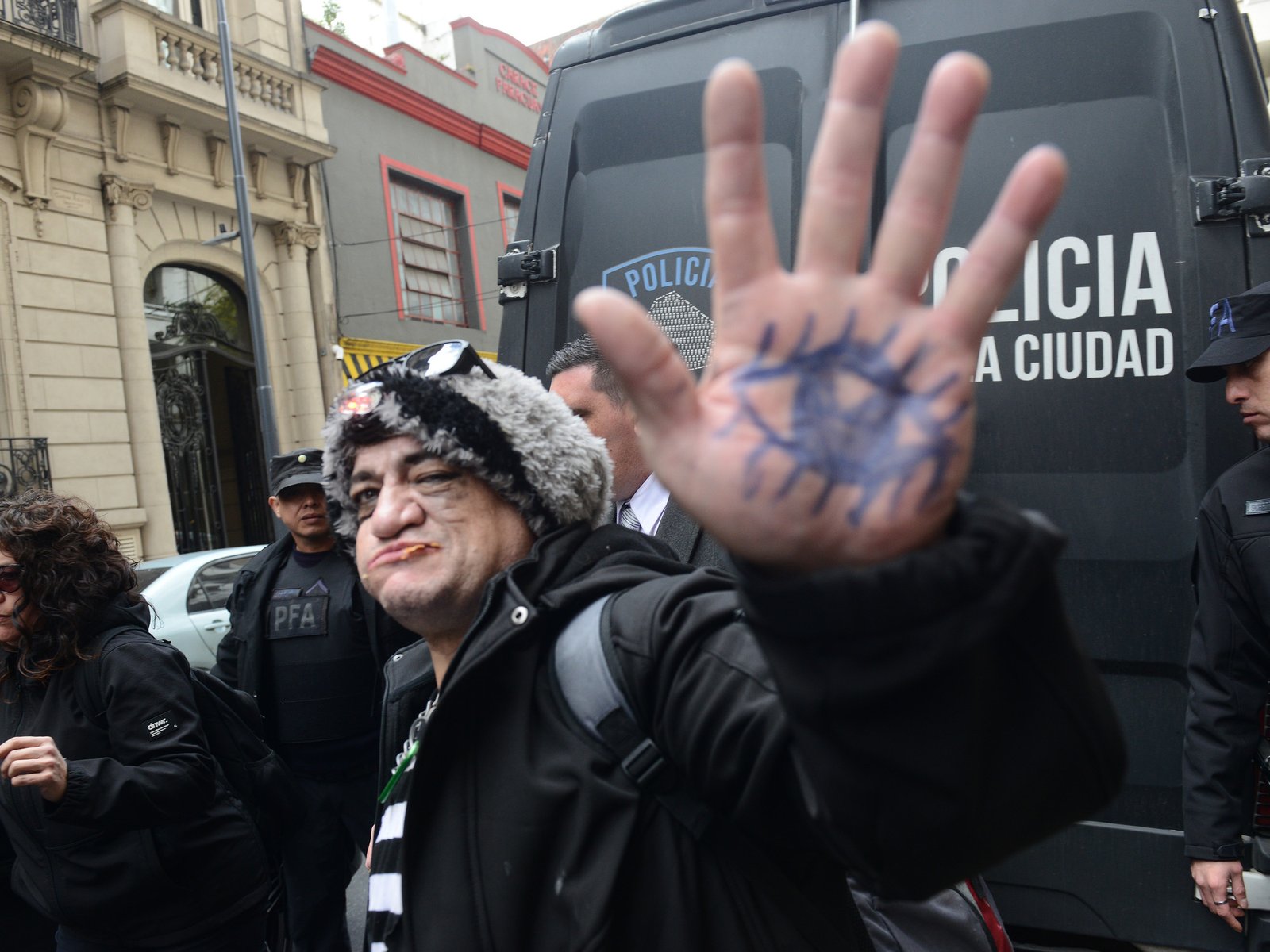 Volvió a suspenderse el juicio contra Pity Álvarez: para su defensa, está en riesgo "su propia vida"