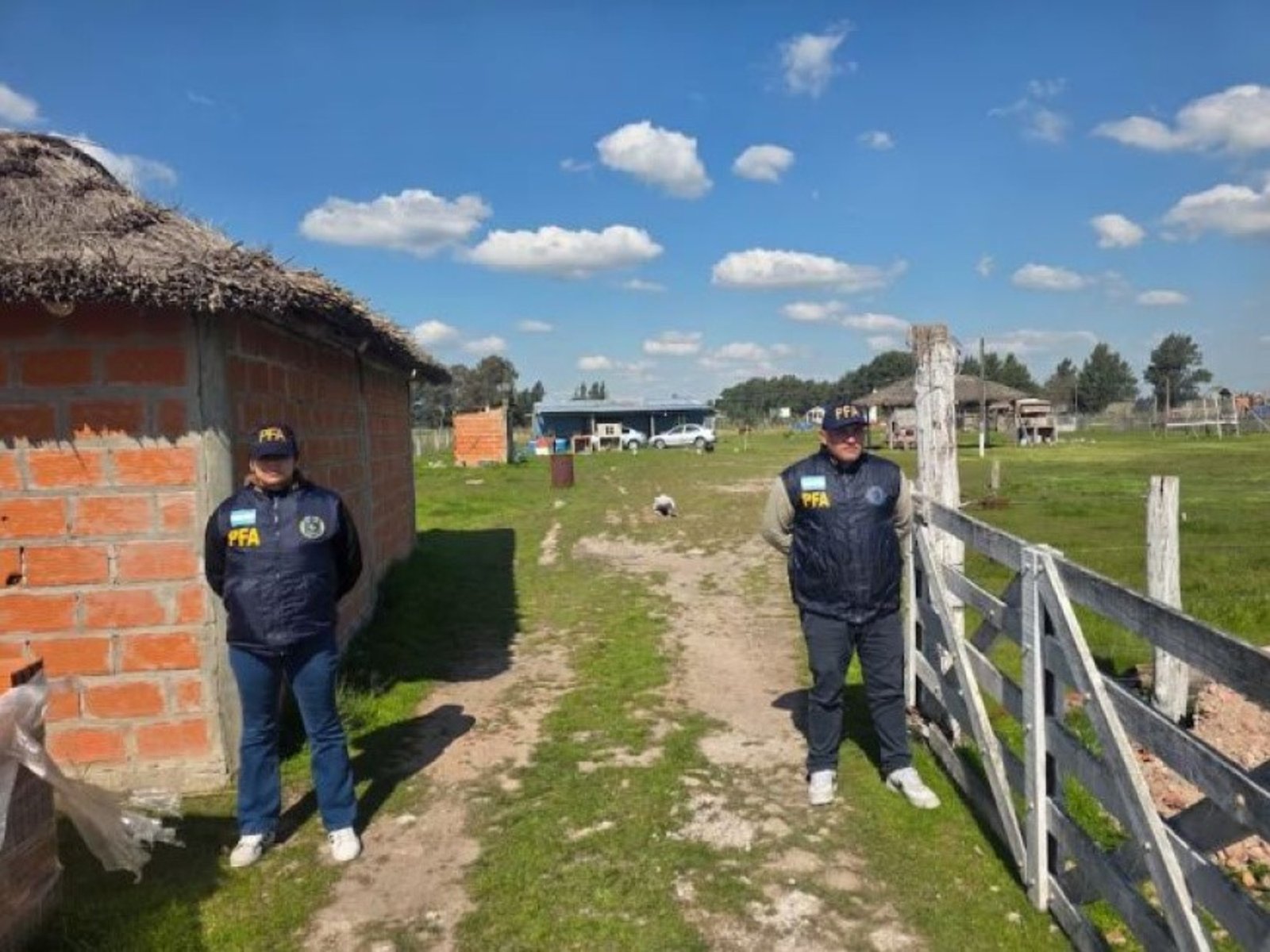 Brandsen: por una deuda millonaria, prestamistas secuestraron cuatro días a una familia con una nena de tres años