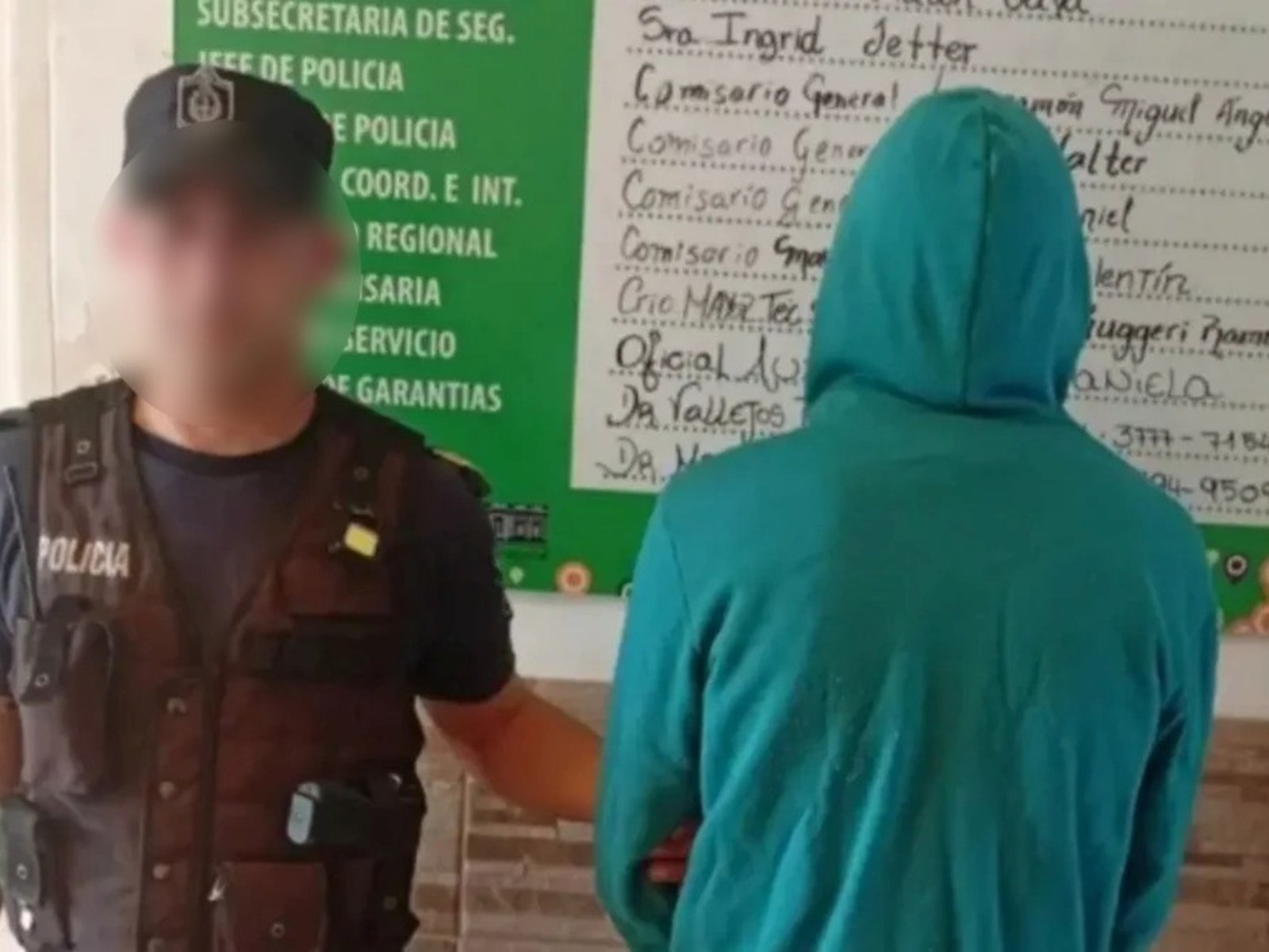 Descubrió que su novia lo engañaba, se hizo pasar por ella y citó al amante en un monte: casi lo mata