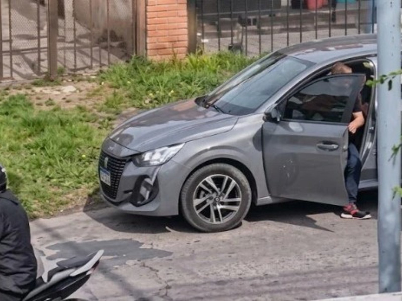 "Dale, gato, ponelo": la dramática secuencia en la que un gasista recibió cuatro balazos al enfrentarse a motochorros en Mar del Plata