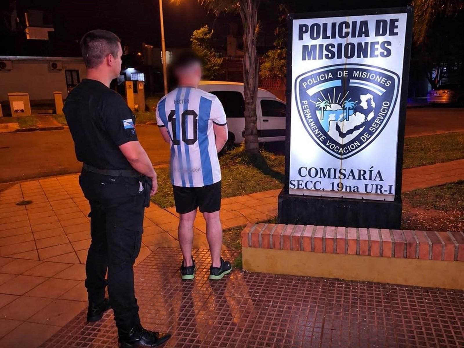 Era el tesorero de la comisión de padres y usó para gastos personales $ 6.000.000 de la Estudiantina de los chicos