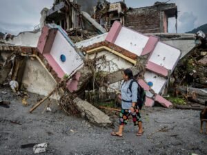 A 25 días de la riada en Nepal, aún buscan a 5.800 personas que desaparecieron con el avance del agua