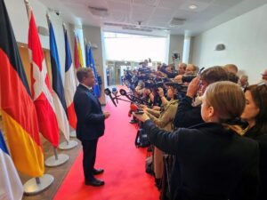 Doce países piden a la Unión Europea reforzar su presencia en el Ártico ante la amenaza de Rusia