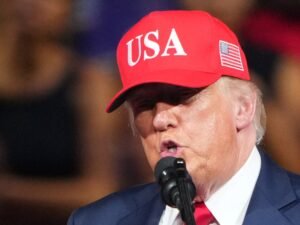 “Un acto hostil”: la dura amenaza de Donald Trump contra la Unión Europea por su posible alianza con Canadá