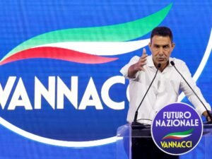 Un militar de ultraderecha se convierte en el mayor problema para Giorgia Meloni en Italia
