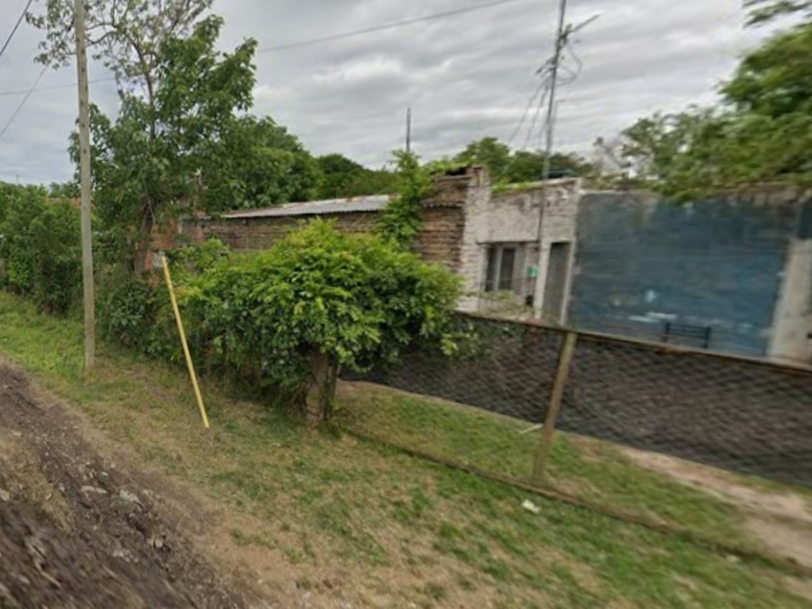 Brutal crimen en Moreno: matan a un mecánico de 20 puñaladas y con una bolsa en la cabeza, y detienen a su esposa y a una hija