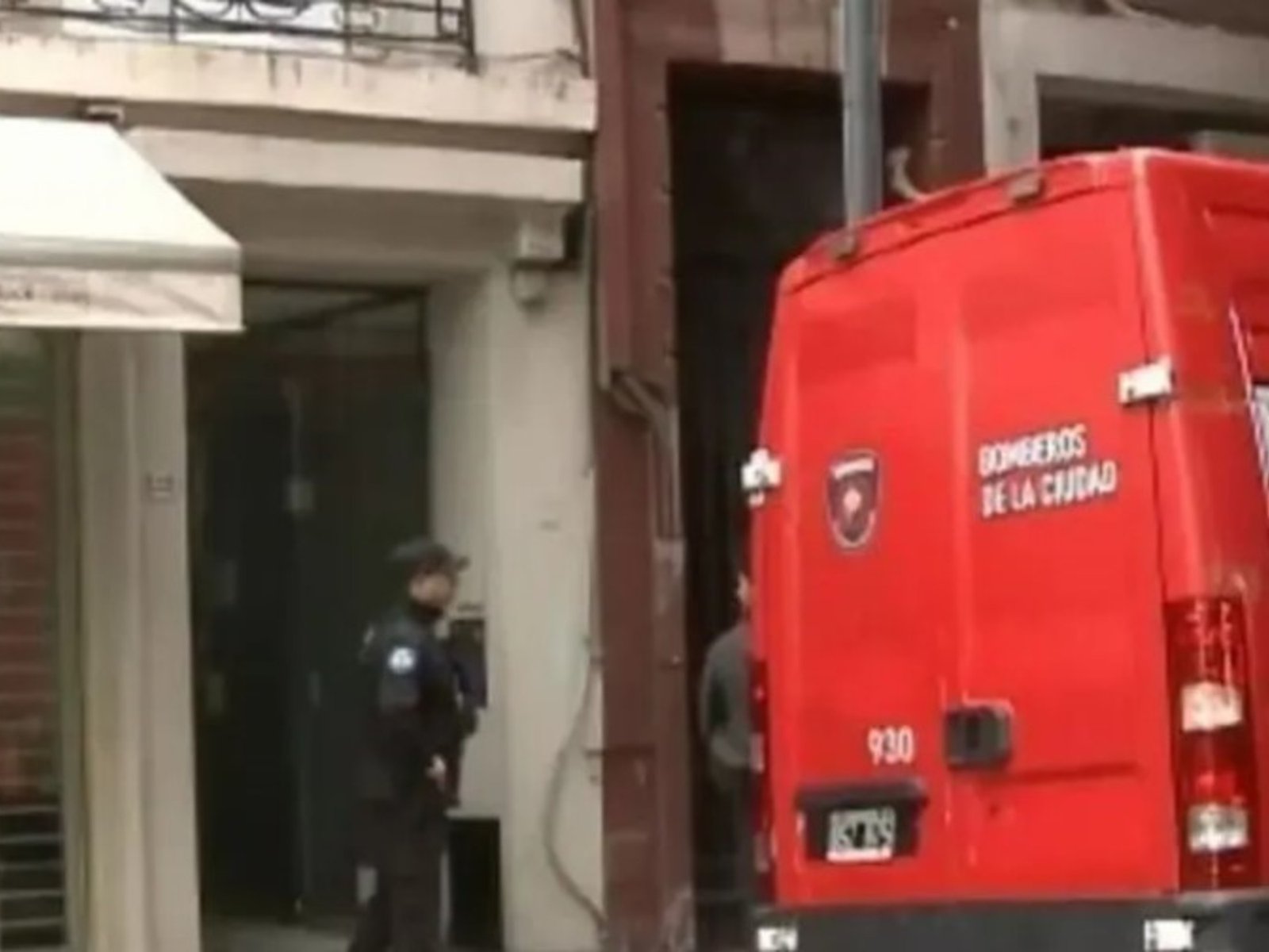 Retiro: hallan muerta a una escort en un departamento de alquiler temporario donde había pactado un encuentro sexual con un cliente