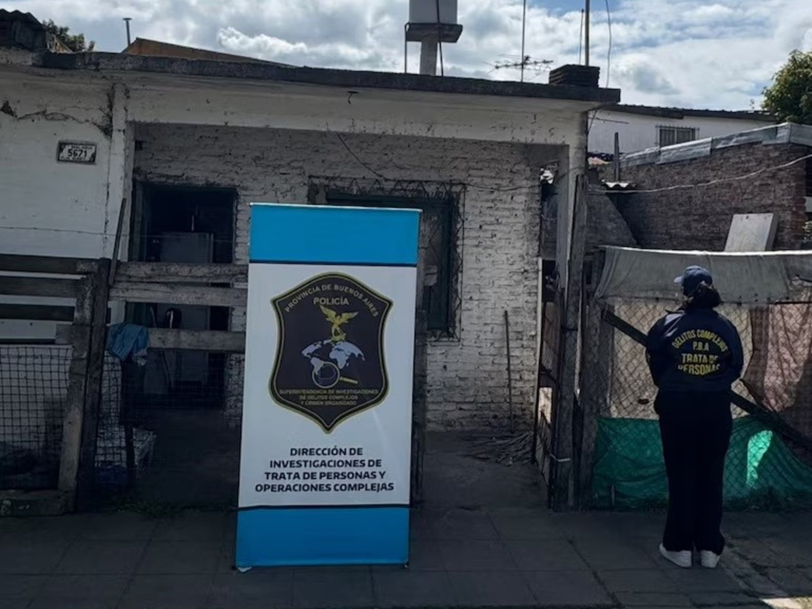 Oscura trama en Moreno: rescatan a una adolescente luego de comprobarse que su madre la prostituía y quedó detenida junto a cuatro vecinos más